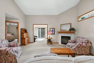 14437 Edgewood Ave, Savage, MN 55378 - Photo 10