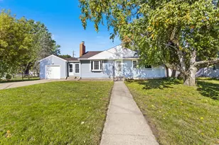 5340 Byron Ave N, Crystal, MN 55429 - Photo 2