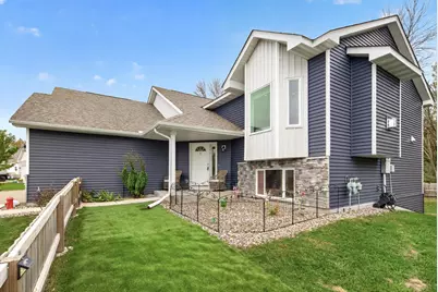 1115 Mulberry Avenue NE, Montgomery, MN 56069 - Photo 2