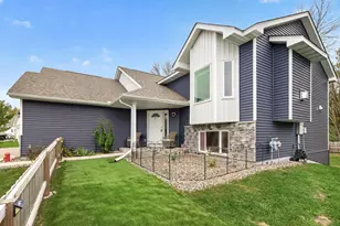 1115 Mulberry Ave NE, Montgomery, MN 56069 - Photo 2