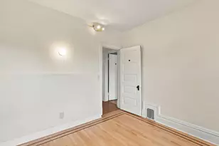 2220 Pleasant Ave, Minneapolis, MN 55404 - Photo 22