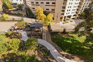 1201 Yale Pl, Minneapolis, MN 55403 - Photo 24