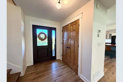 506 16th Avenue NE, Roseau, MN 56751 - Photo 2