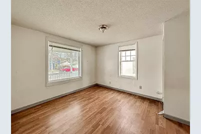 309 3rd Avenue SW, Austin, MN 55912 - Photo 4