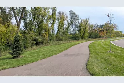 4038 Hayward Avenue N, Oakdale, MN 55128 - Photo 20