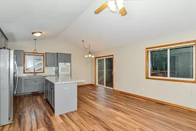 1054 Falcon Road SE, Rochester, MN 55904 - Photo 14