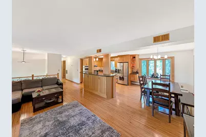 2725 Scott Avenue N, Golden Valley, MN 55422 - Photo 2