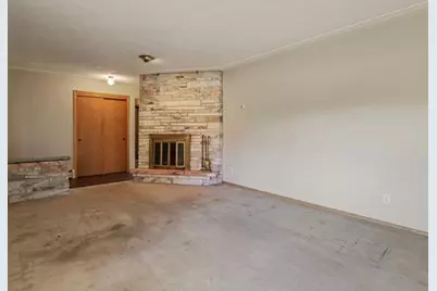 3501 Florida Avenue N, Crystal, MN 55427 - Photo 8
