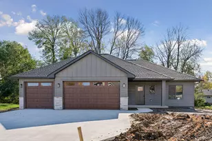 1239 Bellflower Ln, Owatonna, MN 55060 - Photo 1