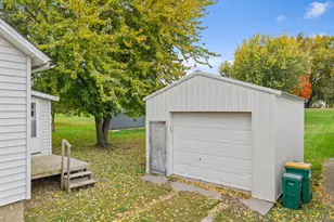 820 2nd Ave SW, Plainview, MN 55964 - Photo 18