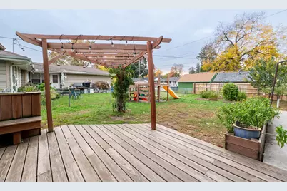 4249 Oliver Avenue N, Minneapolis, MN 55412 - Photo 34