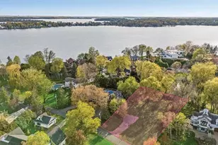 2308 Huntington Point Rd E, Wayzata, MN 55391 - Photo 8