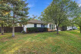 7859 Monroe St NE, Spring Lake Park, MN 55432 - Photo 26
