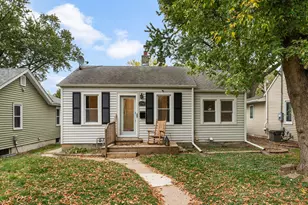 2745 Hampshire Ave S, Saint Louis Park, MN 55426 - Photo 2