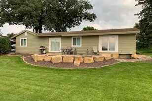 8404 Waters Edge Dr, Chanhassen, MN 55317 - Photo 1