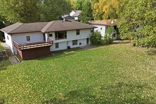 6813 Hickory St NE, Fridley, MN 55432 - Photo 18