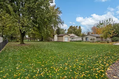 1085 Robert Place SW, Owatonna, MN 55060 - Photo 32
