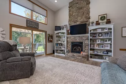 517 W Riverview Drive, Waterville, MN 56096 - Photo 8