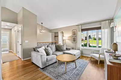 18763 Pennington Avenue, Eden Prairie, MN 55346 - Photo 2