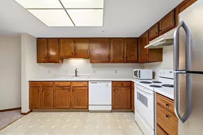 603 Lake Street #107, Excelsior, MN 55331 - Photo 8
