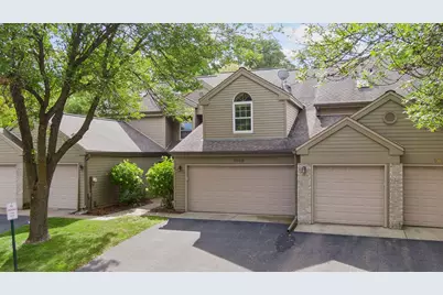 1640 Rose Hill Circle, Saint Paul, MN 55108 - Photo 2