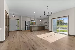 15626 Sycamore St, Andover, MN 55304 - Photo 18