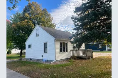 611 S Swift Avenue, Litchfield, MN 55355 - Photo 8