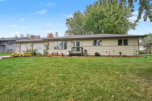 126 8th Ave NW, Lonsdale, MN 55046 - Photo 2