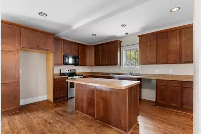 989 Burr Street, Saint Paul, MN 55130 - Photo 16