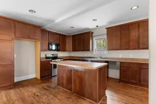 989 Burr St, Saint Paul, MN 55130 - Photo 16
