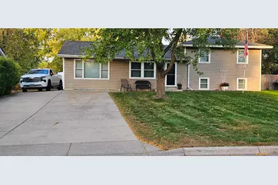 10416 Arrowhead Street NW, Coon Rapids, MN 55433 - Photo 6