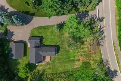 1922 Oakland Road, Minnetonka, MN 55305 - Photo 34