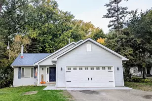 3117 Douglas Dr N, Crystal, MN 55422 - Photo 2