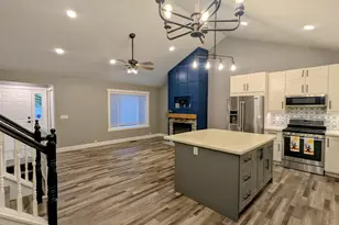 3117 Douglas Dr N, Crystal, MN 55422 - Photo 8