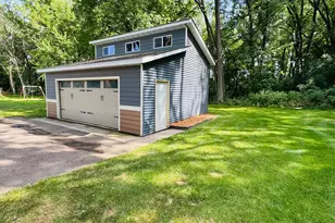2064 Stillwater St, White Bear Lake, MN 55110 - Photo 4