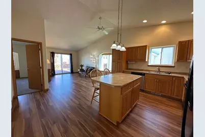 1318 37th Avenue S, Moorhead, MN 56560 - Photo 12