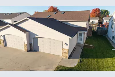 1318 37th Avenue S, Moorhead, MN 56560 - Photo 2
