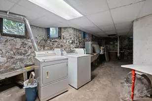 1625 E 1st St, Duluth, MN 55812 - Photo 28