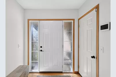 911 Cobblestone Lane, Belle Plaine, MN 56011 - Photo 4