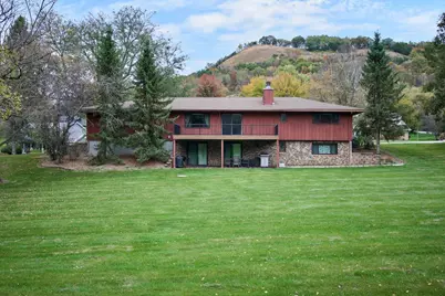 2197 Clinton Drive, Winona, MN 55987 - Photo 24