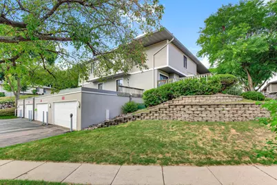 1207 Trailwood S, Hopkins, MN 55343 - Photo 22