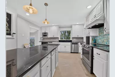 1424 Windsor Chase Drive SW, Rochester, MN 55902 - Photo 10