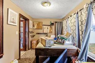 634 W Main St, Ellsworth, WI 54011 - Photo 2
