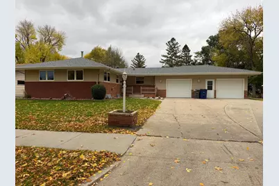 904 20th Street N, Moorhead, MN 56560 - Photo 1