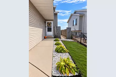 577 Kendall Drive, Hastings, MN 55033 - Photo 2