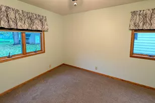 1613 Canary Dr, Albert Lea, MN 56007 - Photo 10