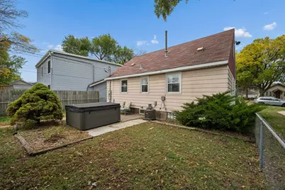 5234 Girard Avenue N, Minneapolis, MN 55430 - Photo 32