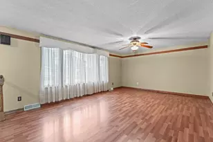 402 4th St NE, Hayfield, MN 55940 - Photo 8