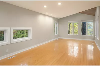 14717 Minnehaha Place, Minnetonka, MN 55391 - Photo 12