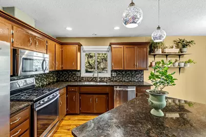 1767 Hilo Avenue N, Oakdale, MN 55128 - Photo 4